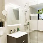 3 - New Building & Parking Apartment Bucharest