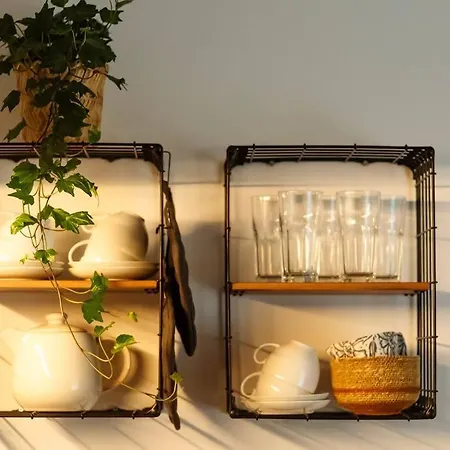 3 - New Building & Parking Bükreş