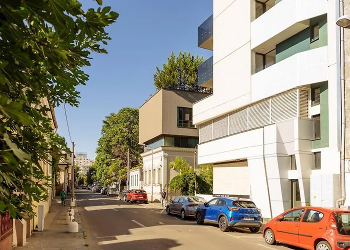 Апартаменти 3 - New Building & Parking